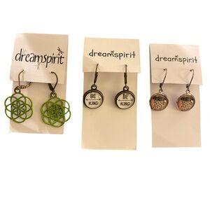 Dreamspirit earrings x3 pairs